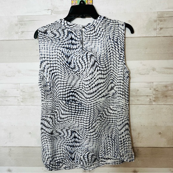 Liz Claiborne Career Blouse - Picture 2 of 4